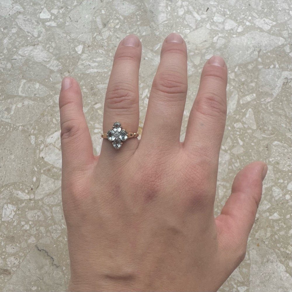 Vintage Aquamarine Yellow Gold Art Deco Ring - Picture 2 of 12